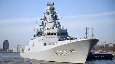 TCG Anadolu’ya Rotterdam limanında büyük ilgi