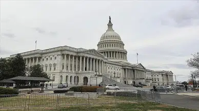 ABD İç Güvenlik Bakanlığında bütçe anlaşmazlığı nedeniyle kısmi kapanma başladı