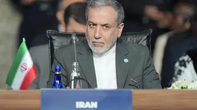 Arakçi’den dikkat çeken açıklama: “Hamaney ve Pezeşkiyan hayatta”