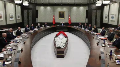 Kabine yoğun gündemle toplanıyor: İran, Suriye ve Gazze başlıkları masada