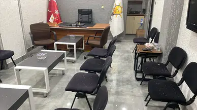 Balıkesir'de AK Parti Marmara İlçe Başkanlığı'na taşlı saldırıyla ilgili yakalanan zanlı tutuklandı