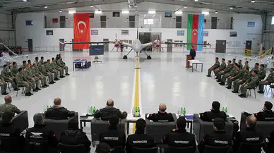 Azerbaycan'da ilk Bayraktar TB2 operatörleri mezun oldu