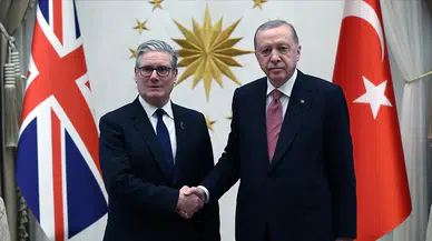 Cumhurbaşkanı Erdoğan ve İngiltere Başbakanı Starmer arasında kritik görüşme