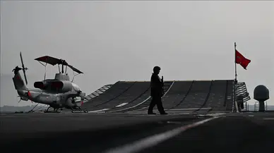 TCG Anadolu İngiltere'de Türk savunma sanayisini tanıttı