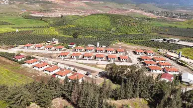 Hatay'da 28 köy evi depremzedelere teslim edildi