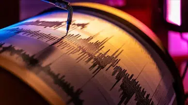 Van'da korkutan deprem