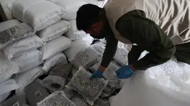 MİT’ten sınır ötesi nokta operasyon: 300 milyonluk zehir sevkiyatı çökertildi