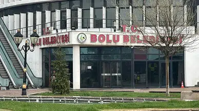 Bolu Belediyesine operasyon: Jandarma ekipleri belediye binasında arama yapıyor