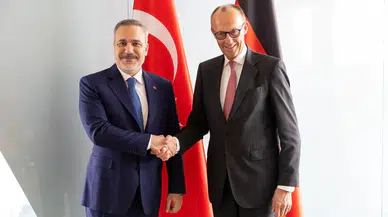 Bakan Fidan, Almanya Başbakanı Merz ile görüştü