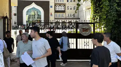 YKS maratonunda ikinci gün: Yüz binlerce aday AYT ve YDT oturumlarında ter döküyor