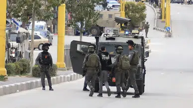 İsrail, Batı Şeria’da 9 Filistinliyi gözaltına aldı