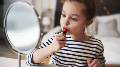 Sosyal medyanın yeni tehlikesi: Çocuklar arasında cilt bakımı ve makyaj takıntısı "Cosmeticorexia"