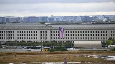 Pentagon'da kimyasal alarmı: Birçok kat tahliye edildi