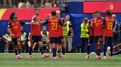 İspanya, Avusturya'yı 3 golle geçti