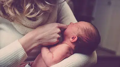 İngiltere ve Galler'de Muhammed ismi üst üste 3. kez en popüler erkek bebek adı oldu
