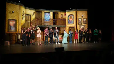 "Oyunun Oyunu" tiyatronun perde arkasını sahneye taşıyor