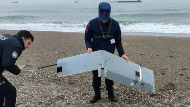 Sakarya kıyılarında gizemli hareketlilik: İHA parçaları bulundu