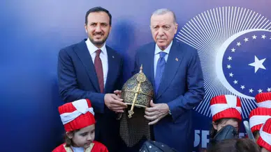 Cumhurbaşkanı Erdoğan’a özel hazırlanan miğfer takdim edildi