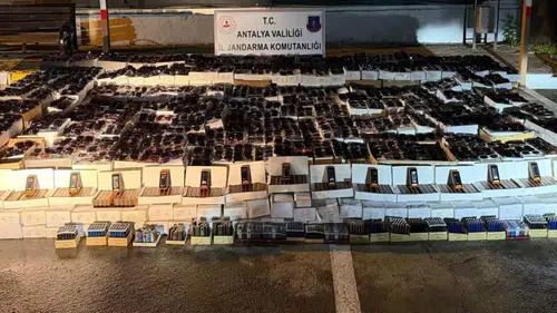 Manavgat’ta kaçakçılara büyük darbe: 25,5 milyon TL değerinde kaçak ürün ele geçirildi