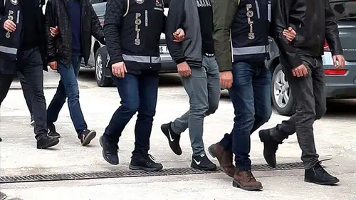 İstanbul'da FETÖ'nün hücre yapılanmasına darbe: 17 tutuklama