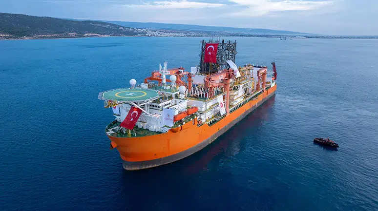 Türkiye'nin 6. sondaj gemisi Karadeniz'de göreve başlıyor