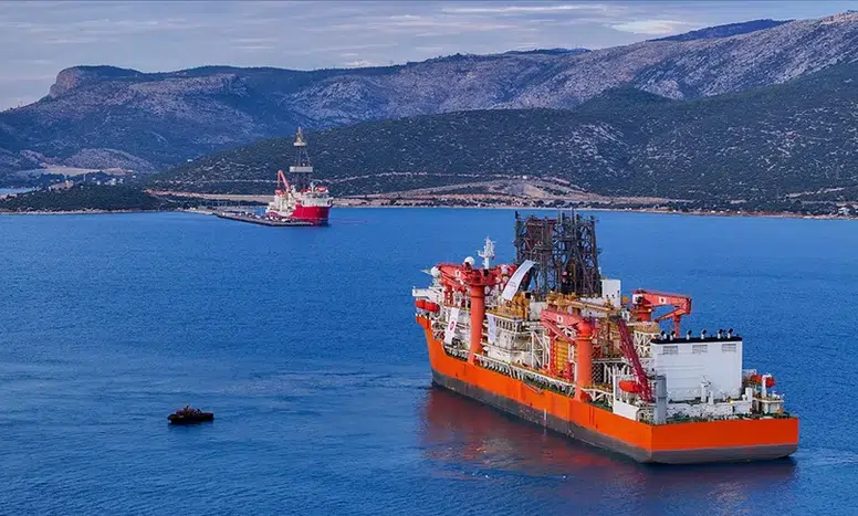Bakan Bayraktar açıkladı: İki dev sondaj gemisi göreve çıkıyor