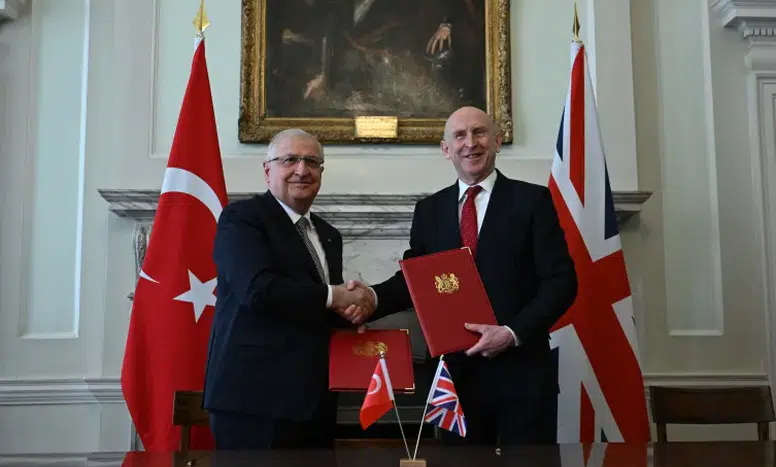 Türkiye ve İngiltere arasında Eurofighter için dev imza