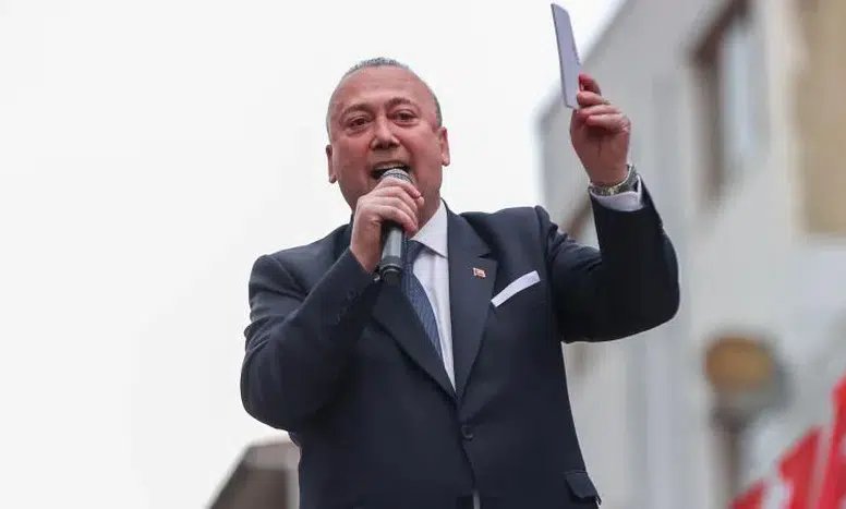 Uşak Belediye Başkanı Özkan Yalım rüşvet operasyonunda gözaltına alındı