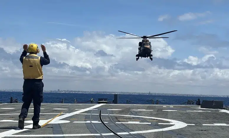 Türk helikopterlerinden Hint Okyanusu’nda gövde gösterisi: Somali açıklarında gemi eğitimi