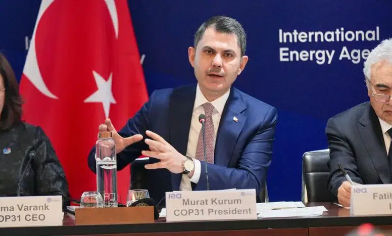 Bakan Kurum: "Son on yılda yenilenebilir enerji üretimimizi 3 katına çıkardık"