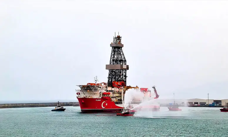 Yıldırım Derin Deniz Sondaj Gemisi Karadeniz’de göreve başlıyor