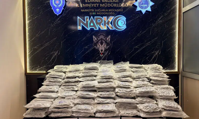 Sınır hattında zehir darbesi: 90 kiloyu aşkın uyuşturucu yakalandı