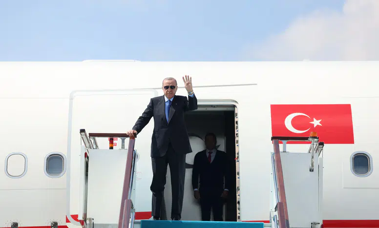 Cumhurbaşkanı Erdoğan, taziye ziyareti için Katar'a gitti