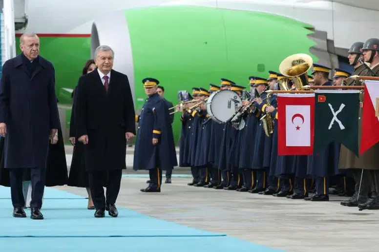 Özbekistan Cumhurbaşkanı Mirziyoyev Ankara'da