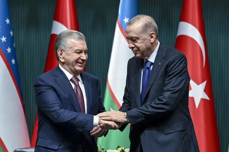 Cumhurbaşkanı Erdoğan ve Özbekistan Cumhurbaşkanı Mirziyoyev'den tarihi adım