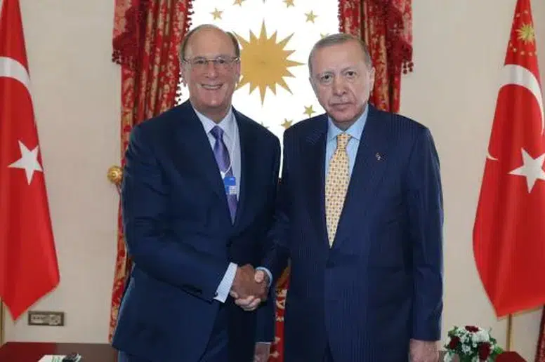 Cumhurbaşkanı Erdoğan, BlackRock başkanı ve WEF heyetiyle görüştü