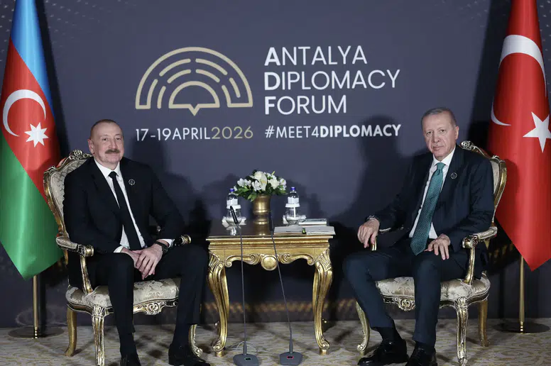 Cumhurbaşkanı Erdoğan, Azerbaycan Cumhurbaşkanı Aliyev ile bir araya geldi
