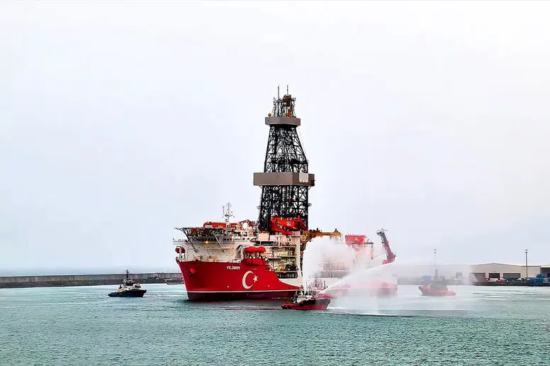 Yıldırım Derin Deniz Sondaj Gemisi Karadeniz’de göreve başlıyor