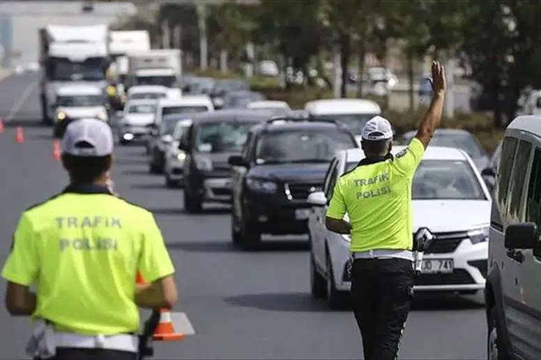 İstanbul'da yarın 15 Temmuz koşusu nedeniyle bazı yollar trafiğe kapatılacak