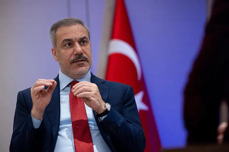 Bakan Fidan, Katarlı mevkidaşı Al Sani ve Pakistan Kara Kuvvetleri Komutanı Munir ile görüştü